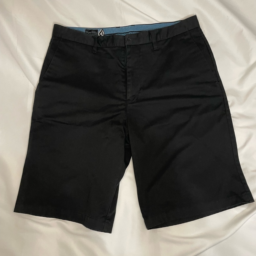 Volcom | Black Corpo Class Collection Shorts